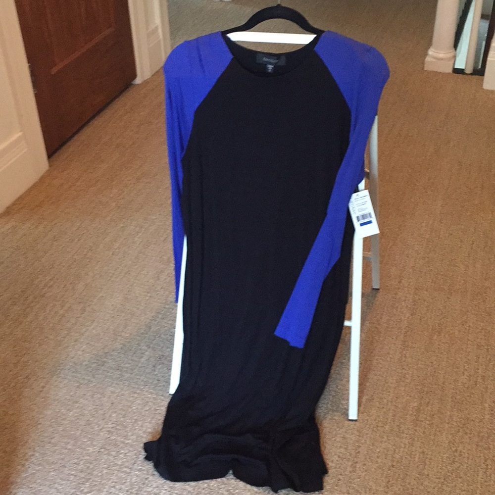 Color block knit knee length dress